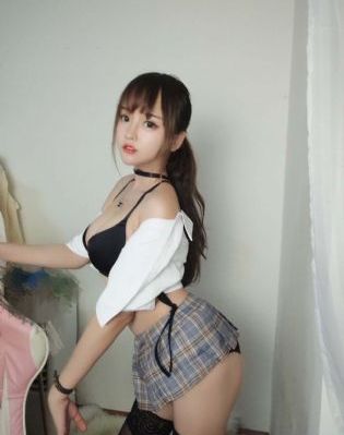 撕开她的乳罩慢慢揉捏电影