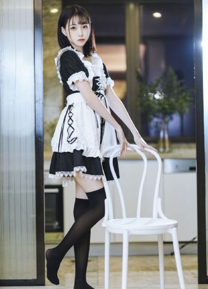 素描少女
